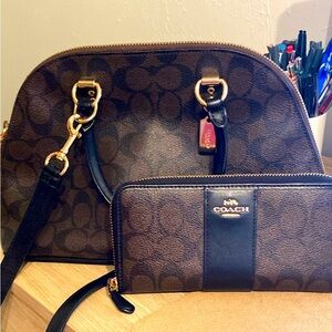 Coach purse and matching wallet
